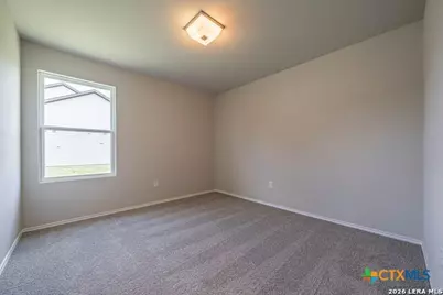 240 W Martindale St, Seguin, TX 78155 - Photo 13