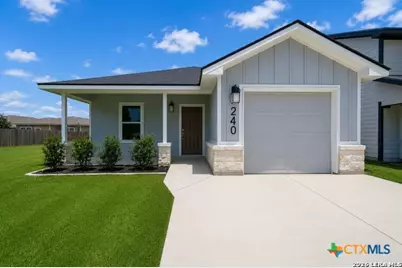 240 W Martindale St, Seguin, TX 78155 - Photo 3