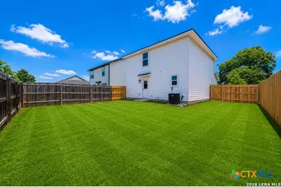 304 W Martindale, Seguin, TX 78155 - Photo 21