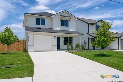 304 W Martindale, Seguin, TX 78155 - Photo 1