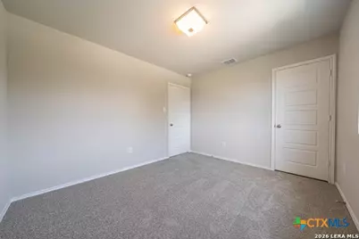 304 W Martindale, Seguin, TX 78155 - Photo 15