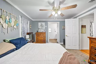 1007 W Avenue A, Lampasas, TX 76550 - Photo 25