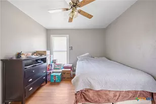 1007 W Ave A, Lampasas, TX 76550 - Photo 15