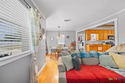 1007 W Avenue A, Lampasas, TX 76550 - Photo 9