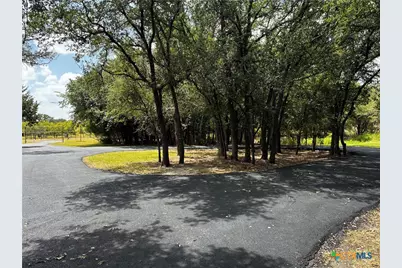 2072 County Road 1025, Lampasas, TX 76550 - Photo 15