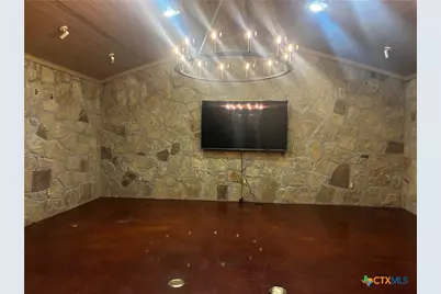 2072 County Road 1025, Lampasas, TX 76550 - Photo 11