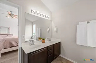 4706 Honeystreet Bridge Ln, Killeen, TX 76549 - Photo 17