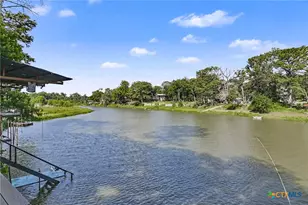 898 Buerger Ln, Seguin, TX 78155 - Photo 13