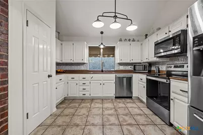 2723 Canyon Oaks Court, Temple, TX 76502 - Photo 7