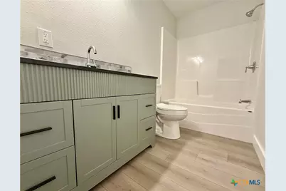 307 S East Street, Edna, TX 77957 - Photo 27