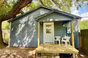 307 S East St, Edna, TX 77957 - Photo 37