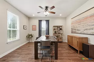 202 Cedar Hills Dr, Elgin, TX 78621 - Photo 9