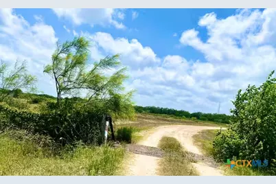 607 Tap Road, Port Lavaca, TX 77979 - Photo 33