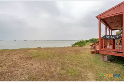 607 Tap Road, Port Lavaca, TX 77979 - Photo 5