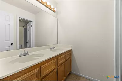 714 Silver Creek Drive, Harker Heights, TX 76548 - Photo 13