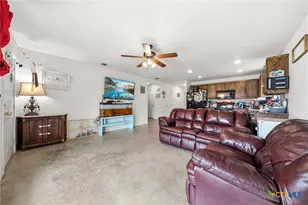 1309 W Main St, Gatesville, TX 76528 - Photo 5