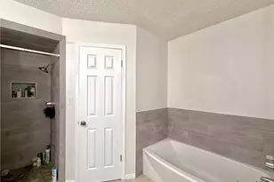 901 Taos Dr, Victoria, TX 77904 - Photo 21