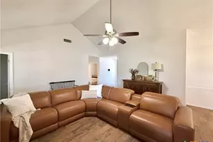 901 Taos Dr, Victoria, TX 77904 - Photo 5