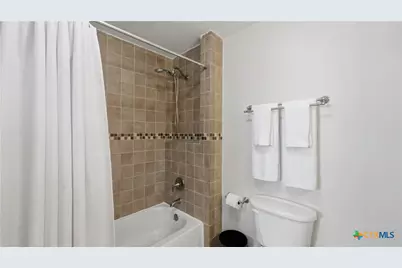 431 E Commerce Street, New Braunfels, TX 78130 - Photo 27