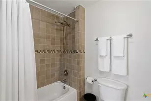431 E Commerce St, New Braunfels, TX 78130 - Photo 27