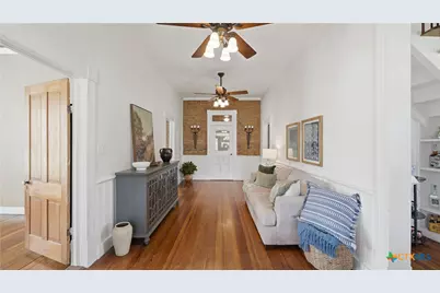 431 E Commerce Street, New Braunfels, TX 78130 - Photo 7
