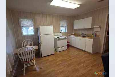 1301 W Mesquite Street, Little River-Academy, TX 76554 - Photo 25