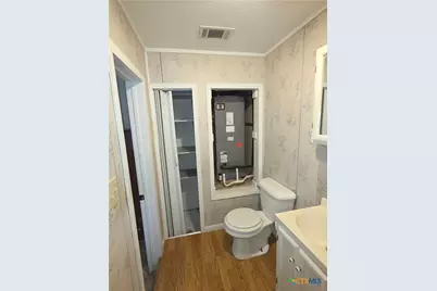 1301 W Mesquite Street, Little River-Academy, TX 76554 - Photo 33