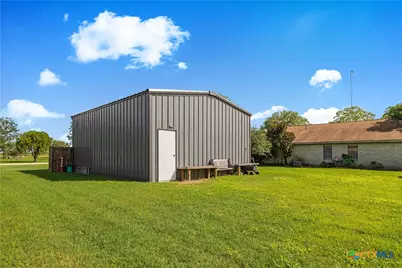 404 Cottonwood, Victoria, TX 77904 - Photo 11