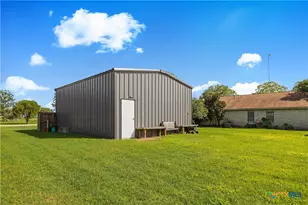 404 Cottonwood, Victoria, TX 77904 - Photo 11