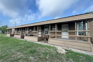 103 5th St, Seadrift, TX 77983 - Photo 1