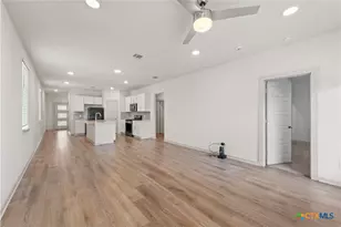 328 Fairfax Ave, San Marcos, TX 78666 - Photo 7