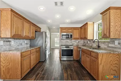2208 Stonecrest Path, New Braunfels, TX 78130 - Photo 5