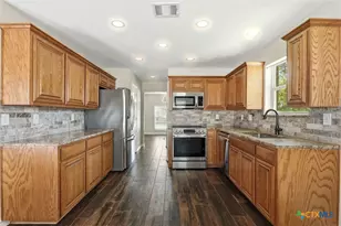 2208 Stonecrest Path, New Braunfels, TX 78130 - Photo 5