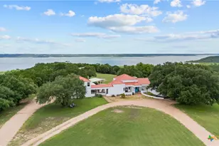 6750 N Lakeview Dr, Salado, TX 76571 - Photo 1