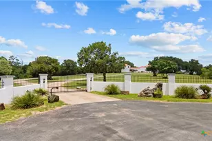 6750 N Lakeview Dr, Salado, TX 76571 - Photo 3