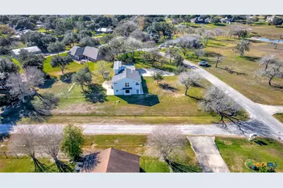 445 Lakeshore Drive, Victoria, TX 77905 - Photo 43