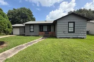 602 E Rosebud, Victoria, TX 77901 - Photo 1