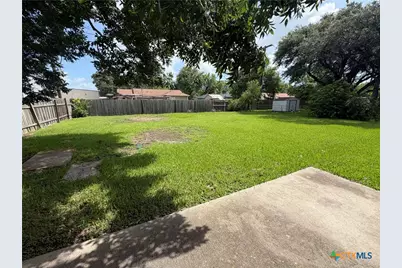 602 E Rosebud, Victoria, TX 77901 - Photo 13