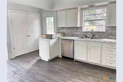 420 Willow Avenue #A, New Braunfels, TX 78130 - Photo 9