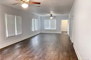 420 Willow Ave, New Braunfels, TX 78130 - Photo 21