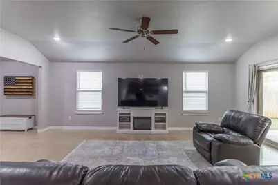 1715 Dryden Avenue, Copperas Cove, TX 76522 - Photo 17
