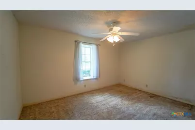109 Oxford Street, Victoria, TX 77904 - Photo 11