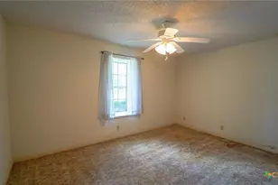 109 Oxford St, Victoria, TX 77904 - Photo 11