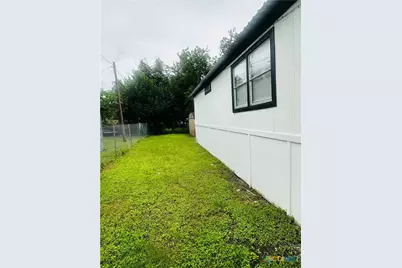 217 E Schulz Street, Marion, TX 78124 - Photo 3