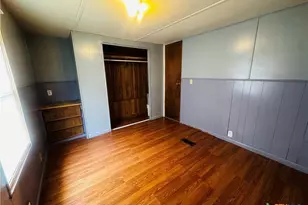 217 E Schulz St, Marion, TX 78124 - Photo 15