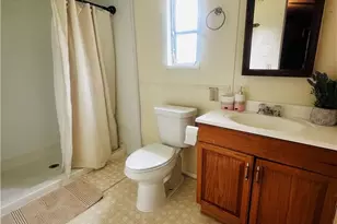217 E Schulz St, Marion, TX 78124 - Photo 13
