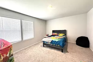 404 Jean St, Seguin, TX 78155 - Photo 9