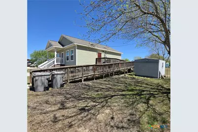 501 S 13th Street, Seadrift, TX 77983 - Photo 3