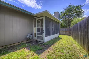 1905 Castle Gate Cir, San Marcos, TX 78666 - Photo 25