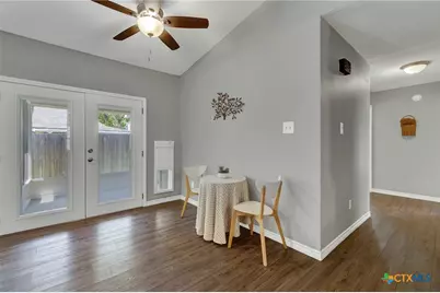 1905 Castle Gate Circle, San Marcos, TX 78666 - Photo 9